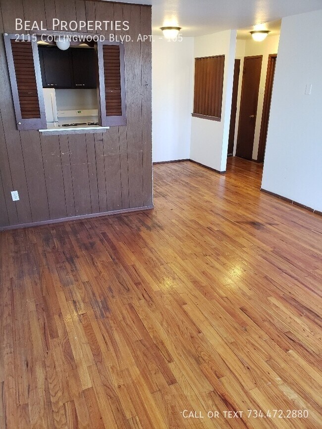 Foto del edificio - 2115 Collingwood Blvd