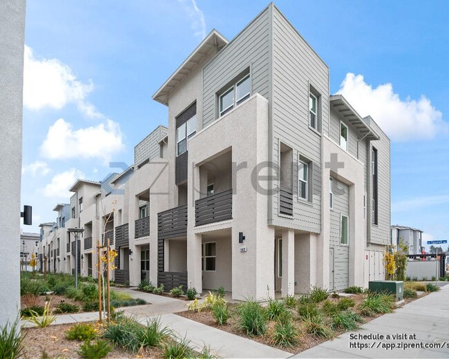 Building Photo - 3102 Seashell Ter