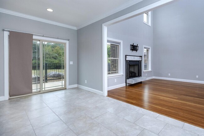 Building Photo - 514 Sapphire Dr