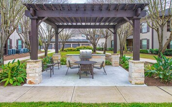 Building Photo - MAA Fall Creek