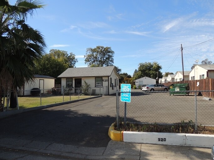 520 Maple St, West Sacramento, CA 95691 Apartments in West Sacramento