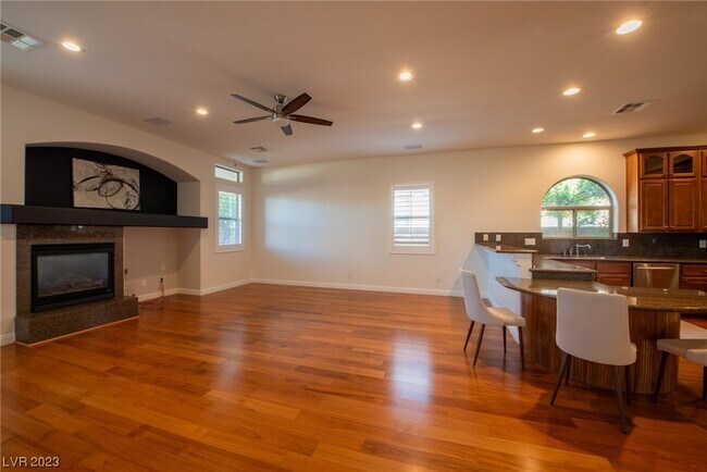 Building Photo - 2164 Noonday Ct