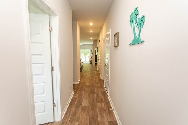 Foto del edificio - 1752 Hunting Harris Ct SW