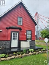 Building Photo - 23 Railway St
