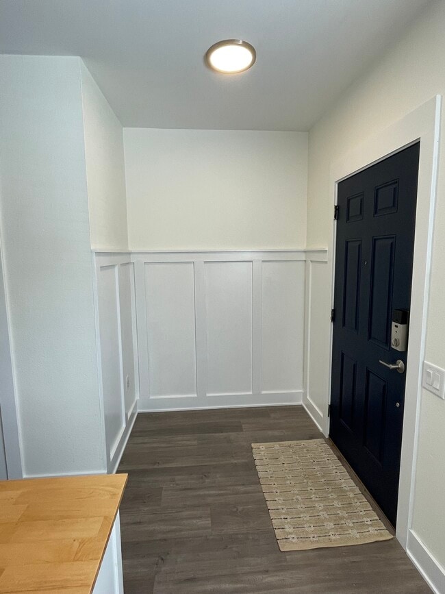 Building Photo - 12372 Berkeley Square Dr