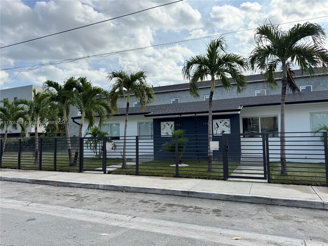 Foto del edificio - 2480 NW 26th St