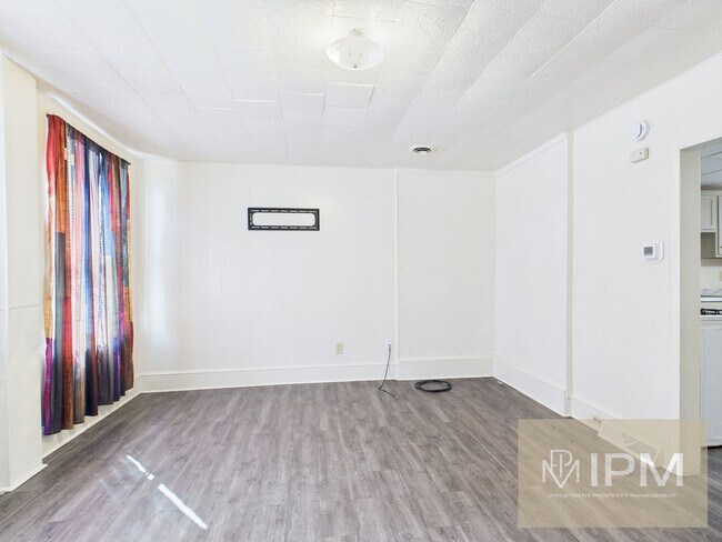 Foto del edificio - 1/2 Off First Months Rent! Available Now! ...