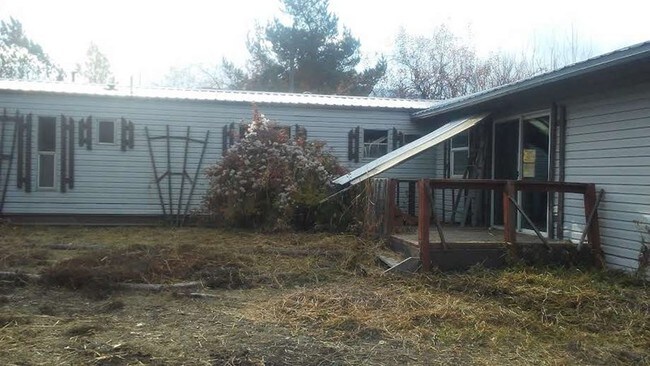 Building Photo - 20430 US Highway 10 East