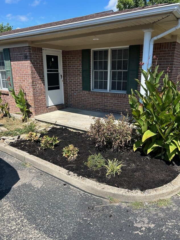 Primary Photo - 718 Parkway Ave
