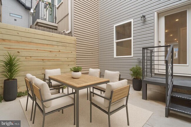 Foto del edificio - 1432 Ogden St