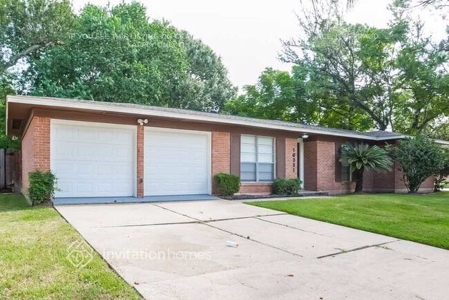 Building Photo - 10351 Carlow Ln