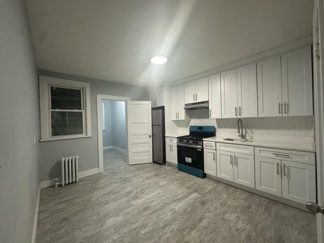 Photo - 29 Cliff Ave Apartment