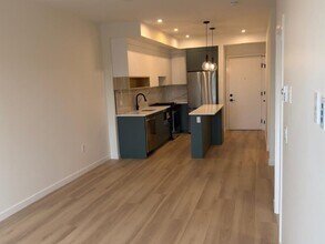 Building Photo - 6270 Gooseberry Dr