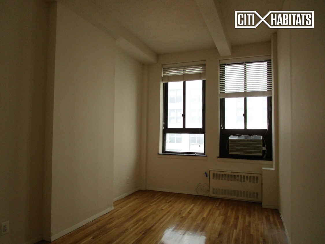 Foto principal - 239 Park Ave S