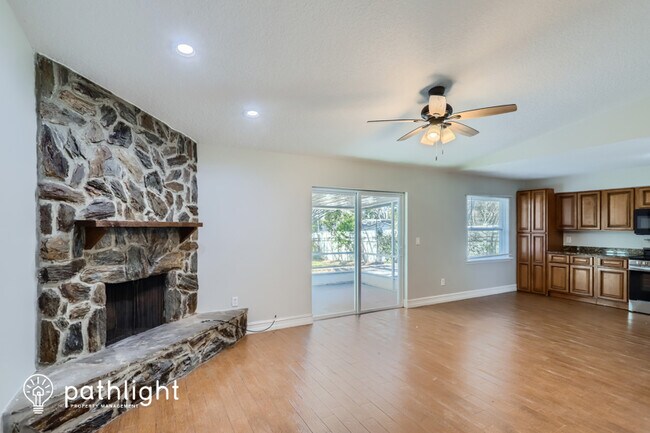 Foto del edificio - 8207 Village Green Road, Orlando, FL, 32818