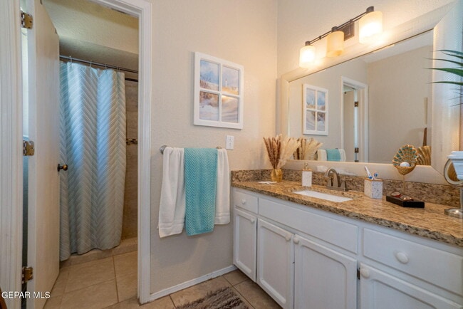 Building Photo - 11464 Beach Front Dr
