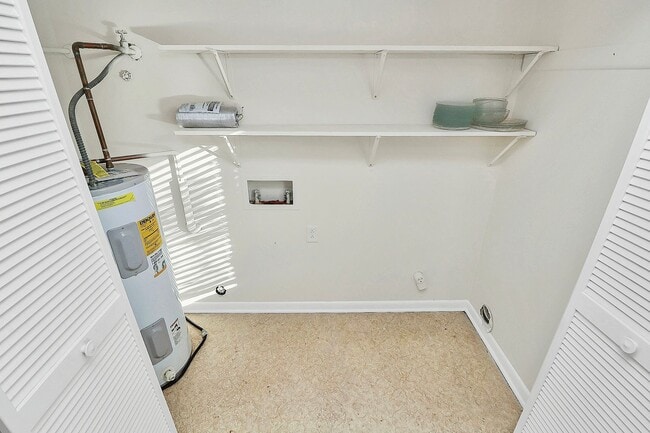 Building Photo - Rent Special on Adorable One Bedroom Condo in the Heathstead Community!