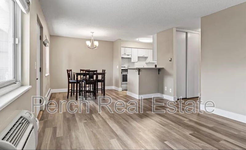 Photo - 5770 E Warren Avenue - 207