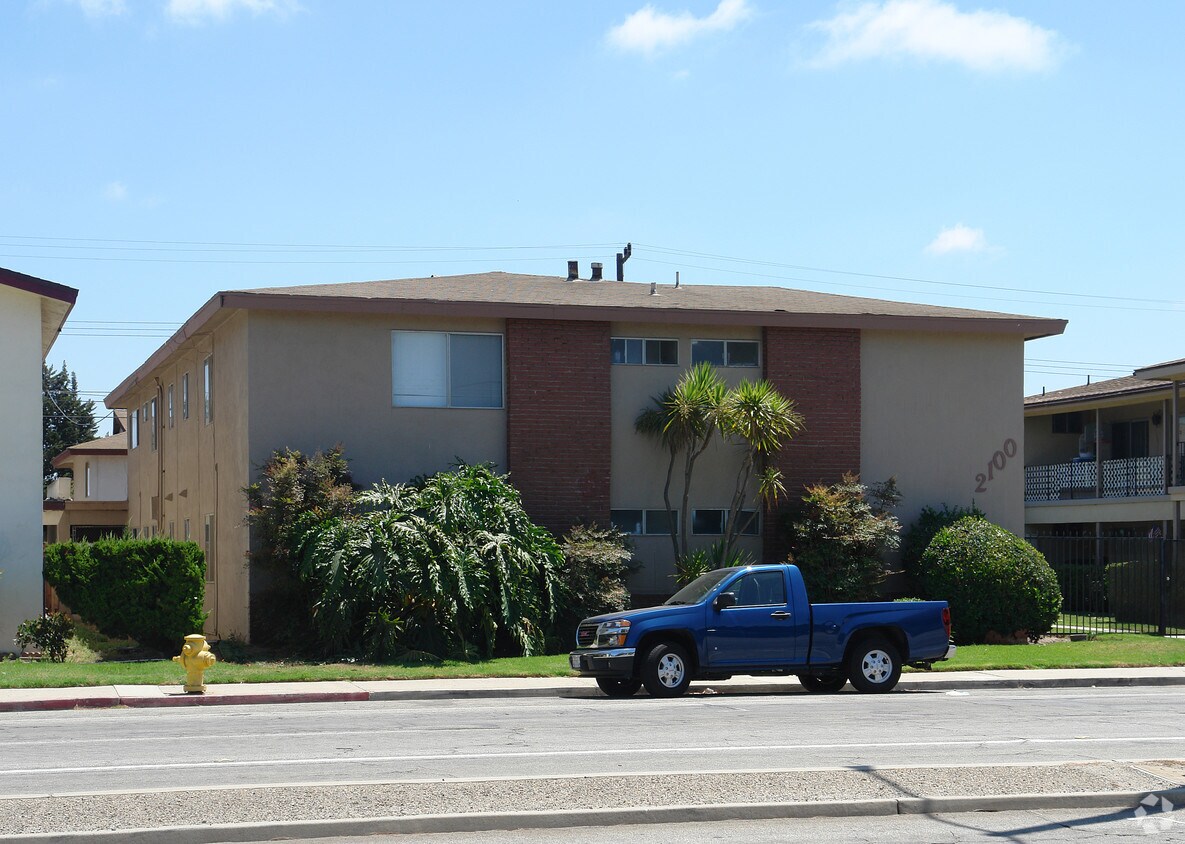 Foto del edificio - 2100 N Ventura Rd