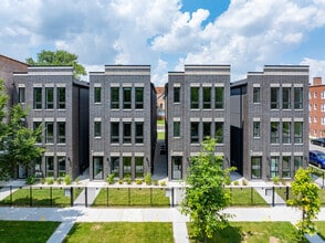 Building Photo - 5000 S Prairie Ave