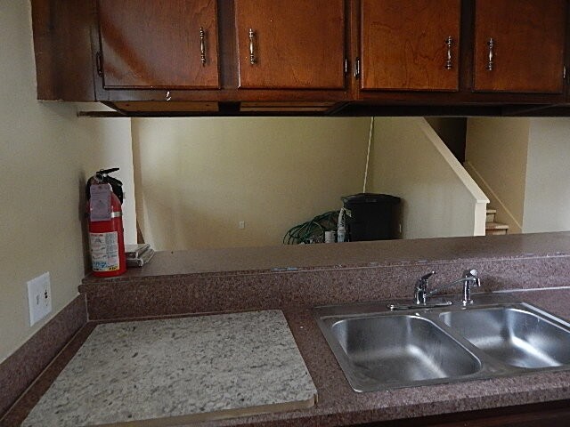 Building Photo - 4010 Woodfern Dr