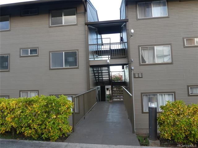 Primary Photo - 92-1136-1136 Panana St