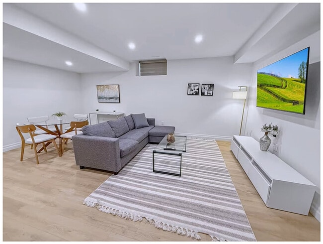 Building Photo - 4950 Terra Bella Dr