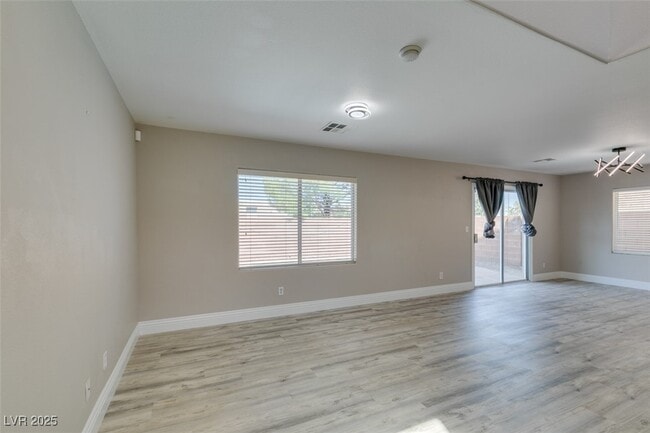 Building Photo - 3792 Autumn King Ave