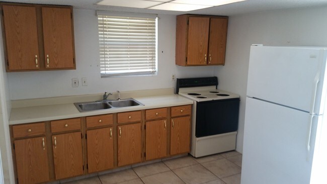 Building Photo - 12718 Greenmoor Dr