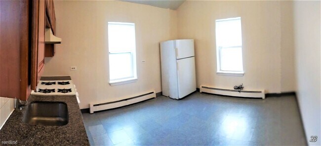 Foto del edificio - 2 br, 1 bath Apartment - 55 Bernard St 3
