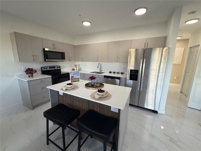 Foto del edificio - 2306 E 4th Ave