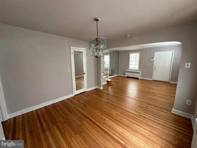 Building Photo - 108 Worrell St