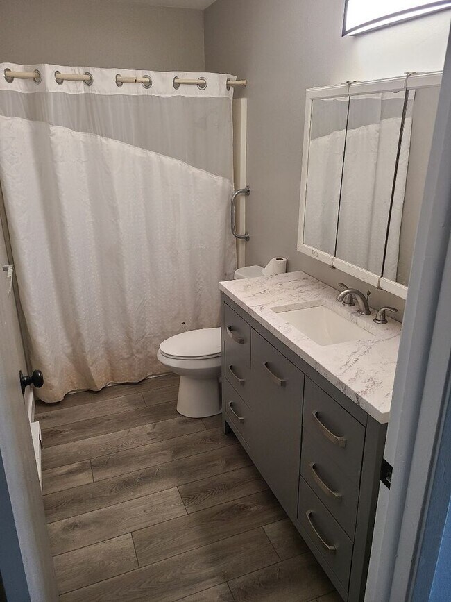 Foto del edificio - 2 Bed/1 Bath Apartment in Clarkston WA