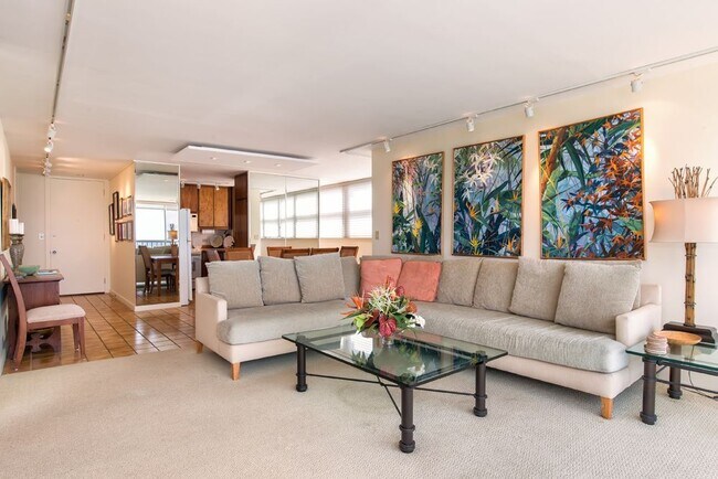 Hawaiian oil paintings by Charlie Burk - 3056 Kalakaua Ave