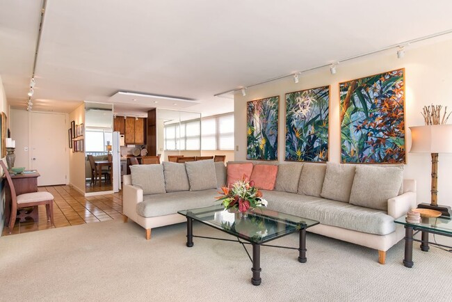 Hawaiian oil paintings by Charlie Burk - 3056 Kalakaua Ave