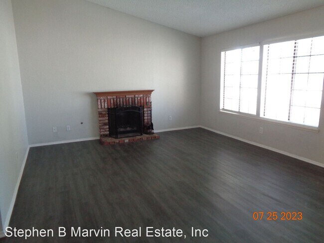 Building Photo - 3 br, 2 bath House - 42630 Roadrunner Way