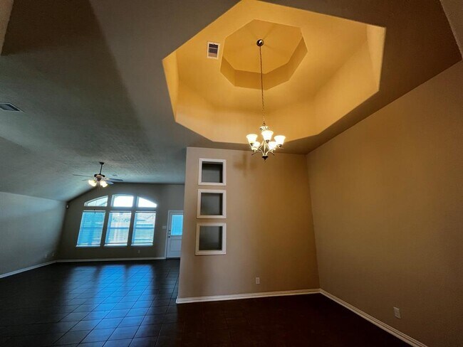 Building Photo - 16007 David Hill Ln