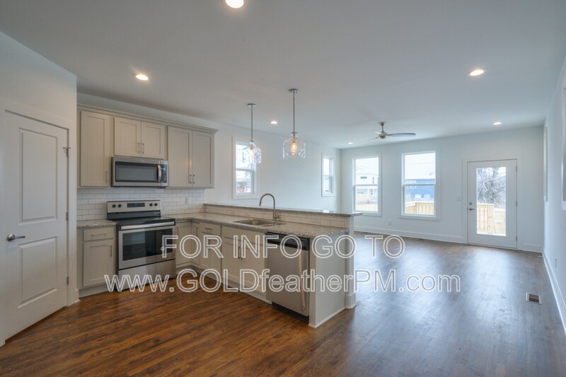 Primary Photo - 2224 24th Ave N