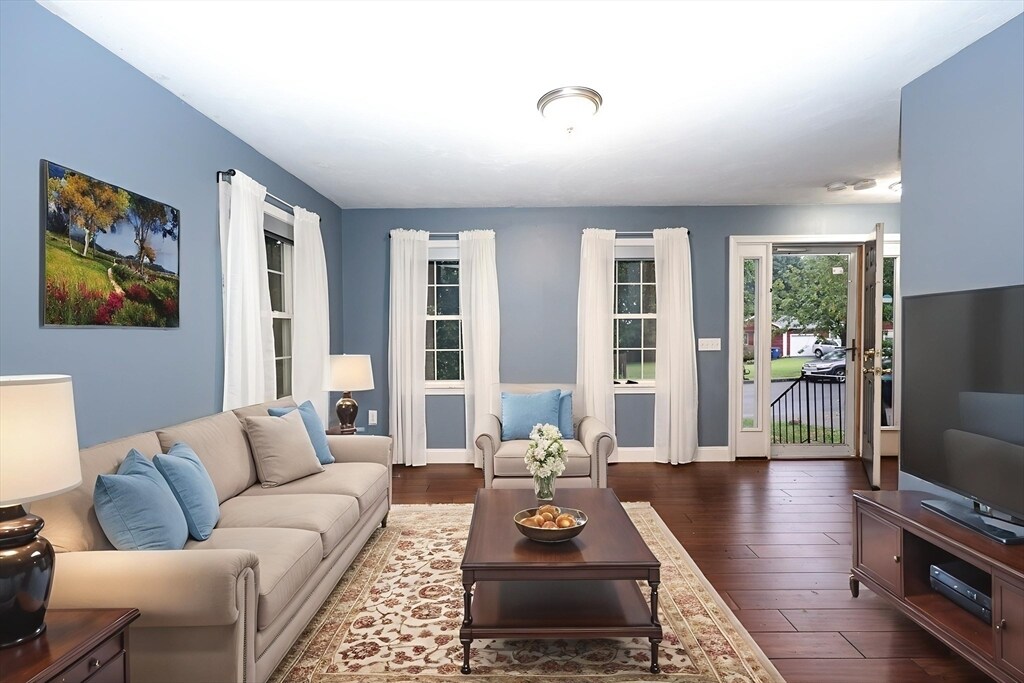 Foto principal - 55 Glenrose Ave