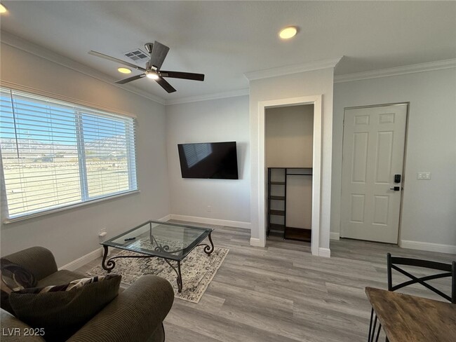 Building Photo - 8500 Rocky Ave