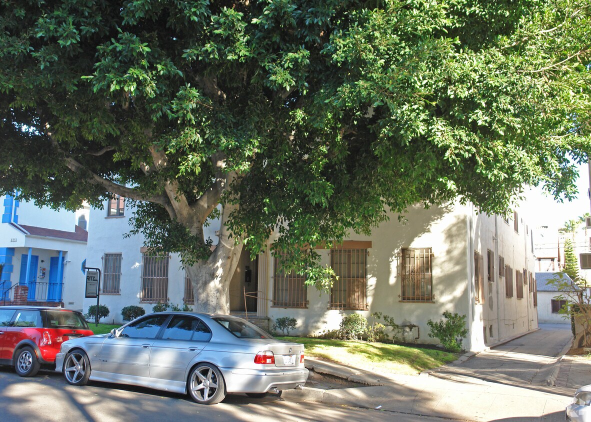 Primary Photo - 626 S Cloverdale Ave