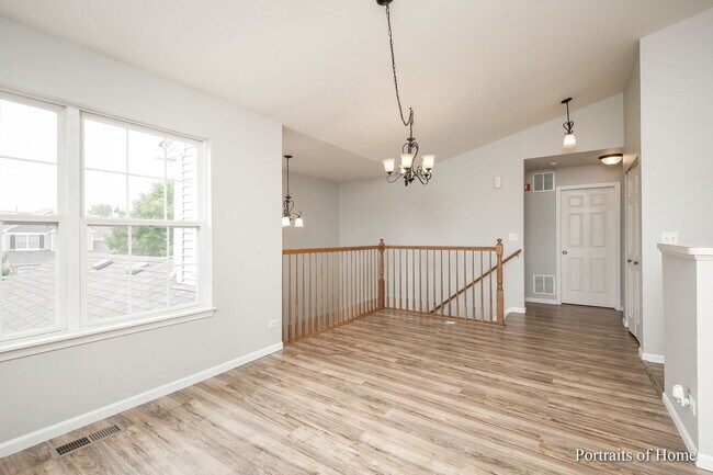 Building Photo - 742 Genesee Dr