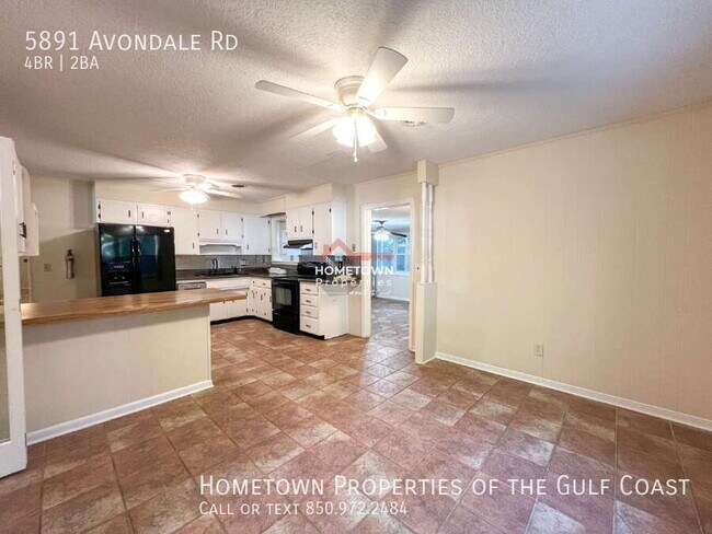 Building Photo - 5891 Avondale Rd