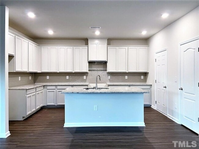 Building Photo - 356 Wilbur Lake Dr