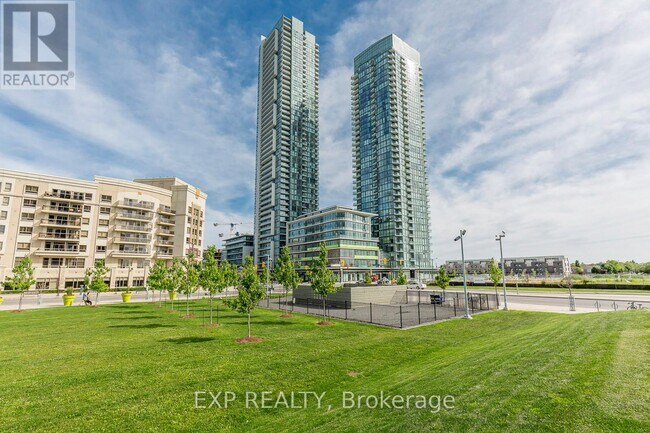 Photo du bâtiment - 4070-4070 Confederation Pkwy