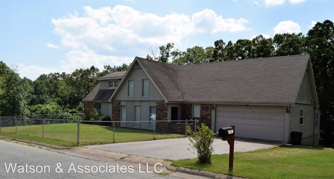 Building Photo - 3 br, 4 bath House - 1741 JC Ave