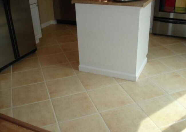 Building Photo - 13073 Open Hearth Way