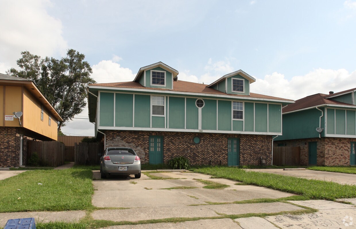 Foto del edificio - 1645-1649 Alexander Ct