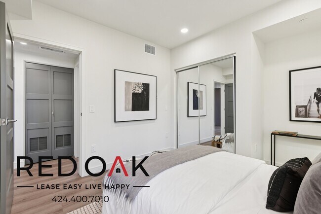Foto del edificio - 5717 Carlton Way