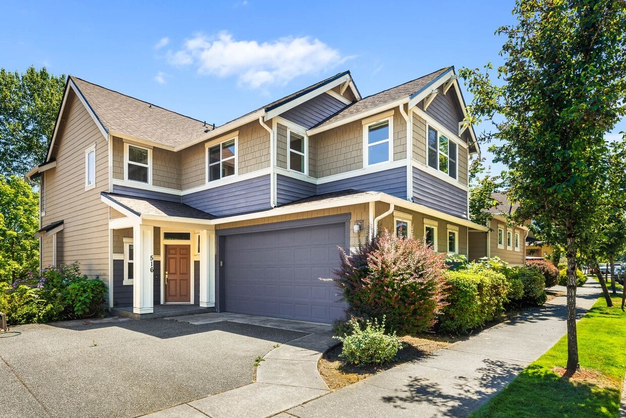 Foto principal - 516 Lingering Pine Dr NW